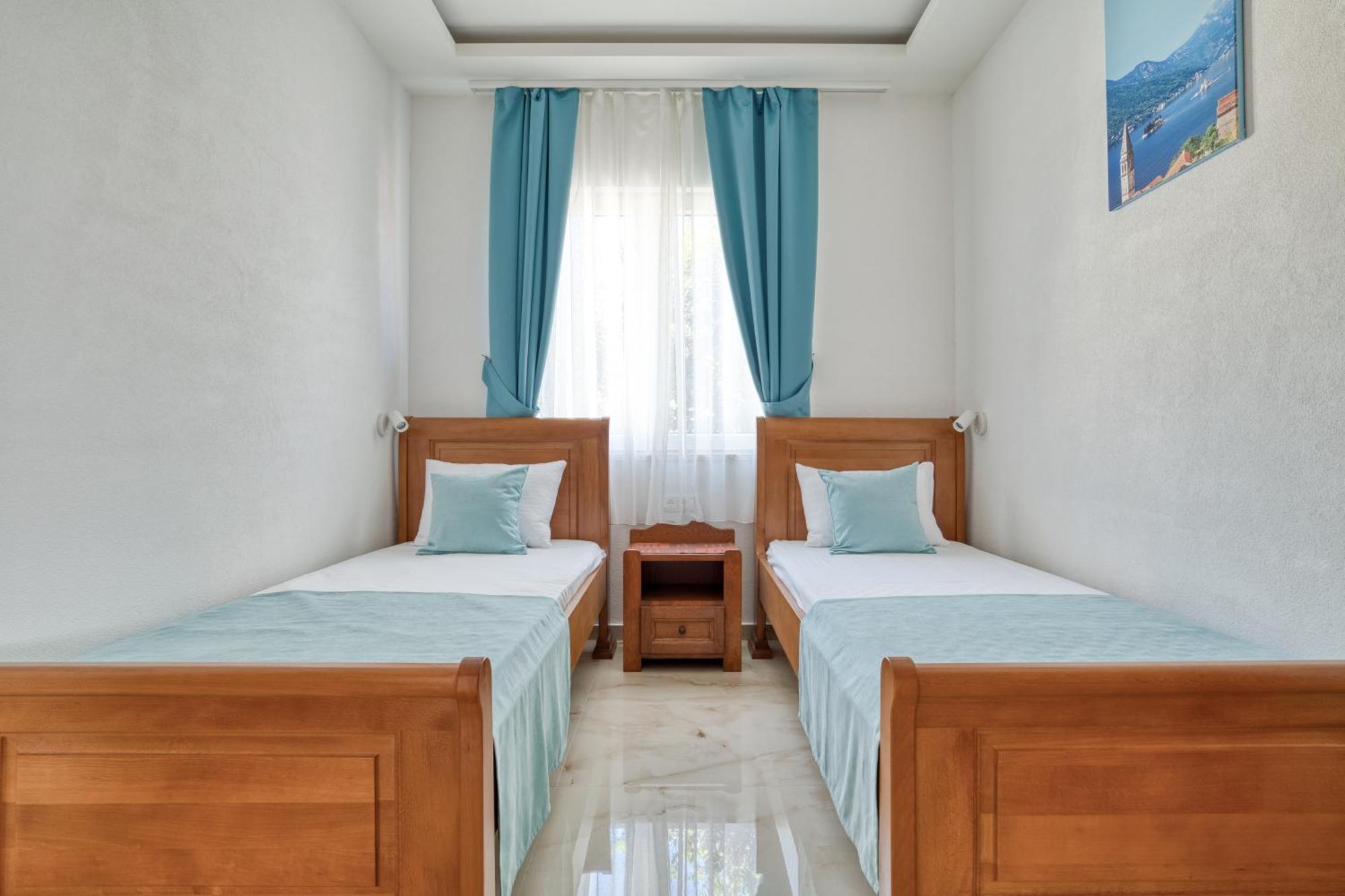 Apartments Ljubica 赫尔采格诺维 外观 照片